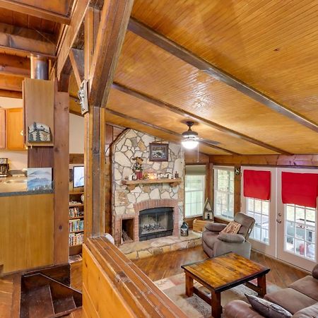 Mountaintop Ellijay Cabin With Private Hot Tub Luaran gambar