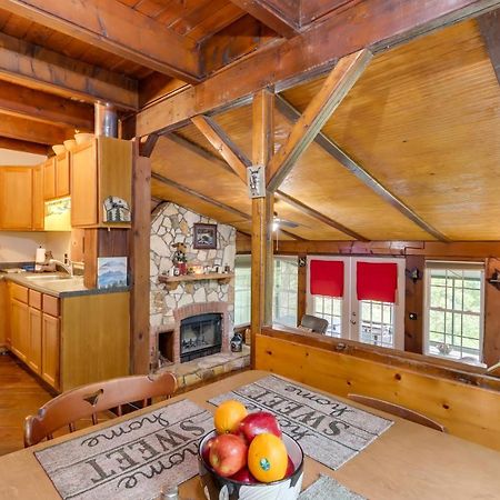 Mountaintop Ellijay Cabin With Private Hot Tub Luaran gambar